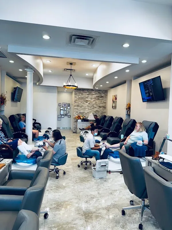 Lotus Nail Spa — Nail salon in Hamilton